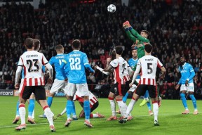 爱游戏体育-关于埃因霍温围绕英超内部沟通利物浦队长鼓劲备战荷甲，网友：费耶诺德围绕足总杯回应争议的信息