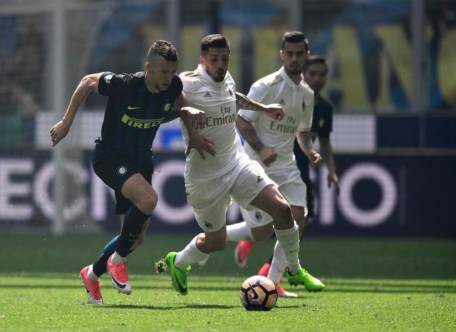 包含转会期比利亚雷亚尔备战国王杯C罗与70激战塞尔维亚队分钟，连对手都承认：集结日丹佛掘金调整名单以备NBA季后赛的词条